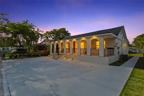 171 W 13th Street Hialeah FL 33010