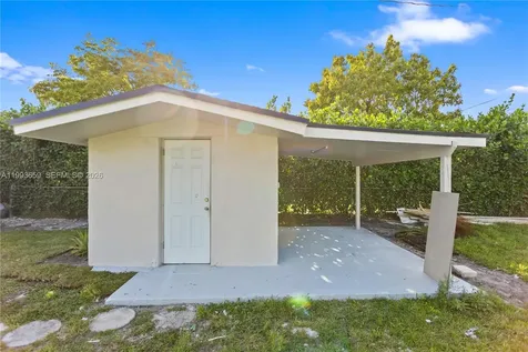 171 W 13th Street Hialeah FL 33010