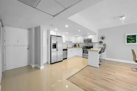 19370 Collins Avenue Sunny Isles Beach FL 33160