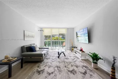 19370 Collins Avenue Sunny Isles Beach FL 33160