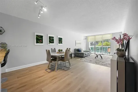19370 Collins Avenue Sunny Isles Beach FL 33160