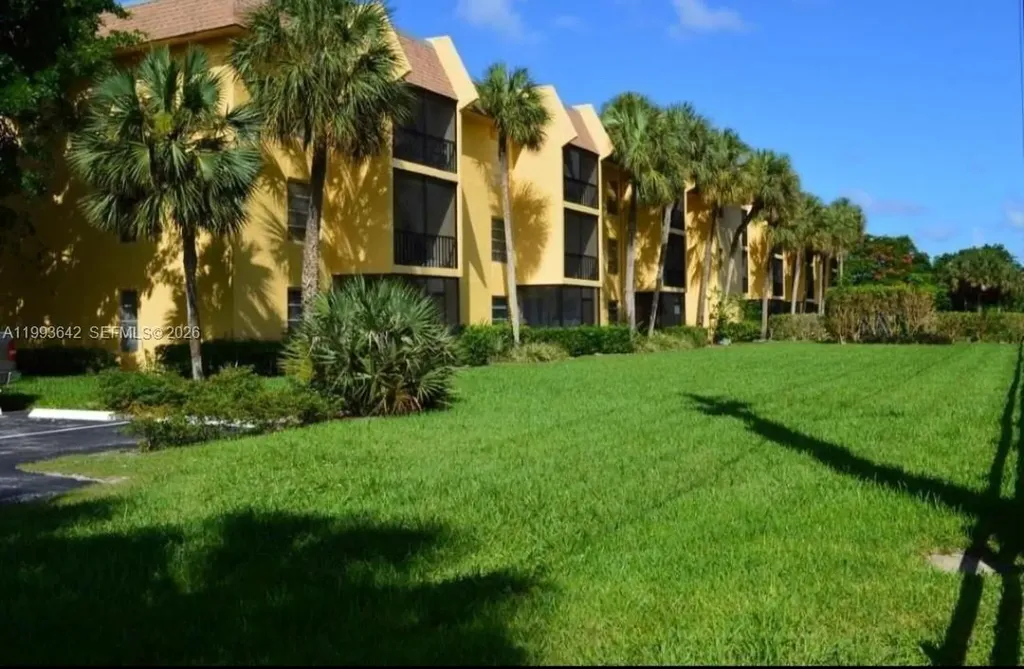 450 NW 20th Street Boca Raton FL 33431