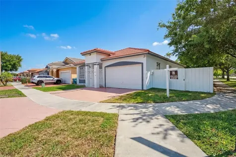 8852 NW 147th Lane Miami Lakes FL 33018