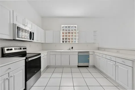 8852 NW 147th Lane Miami Lakes FL 33018