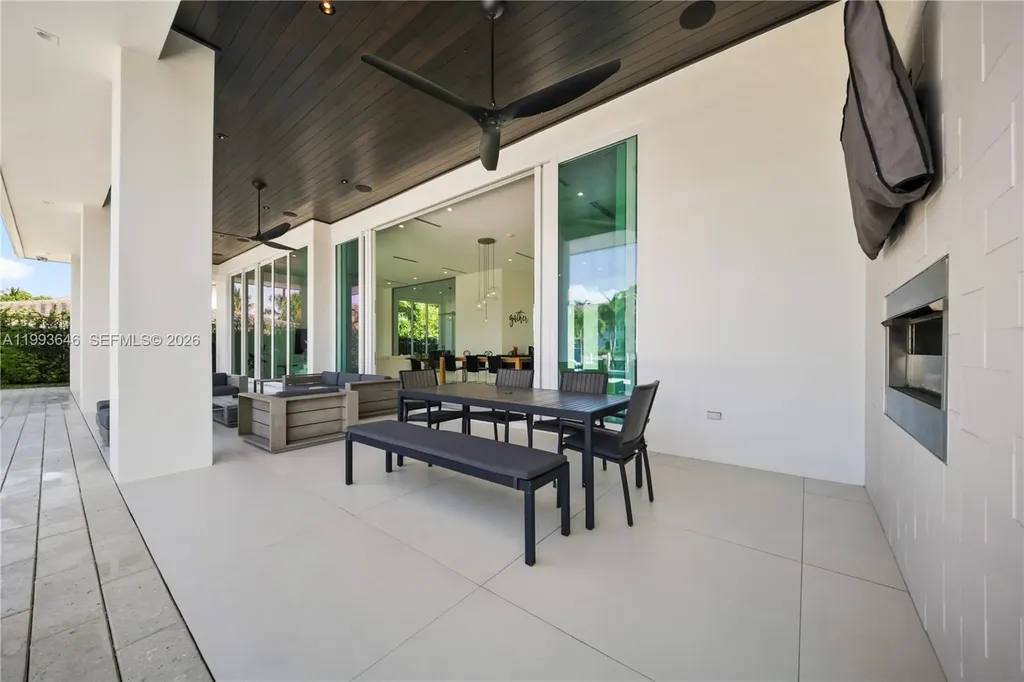 2815 NE 26th Place Fort Lauderdale FL 33306