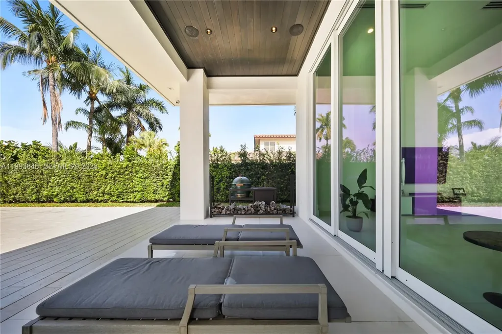 2815 NE 26th Place Fort Lauderdale FL 33306