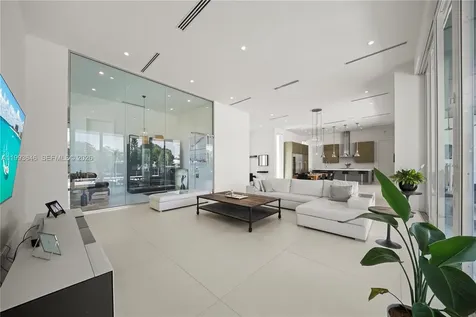 2815 NE 26th Place Fort Lauderdale FL 33306