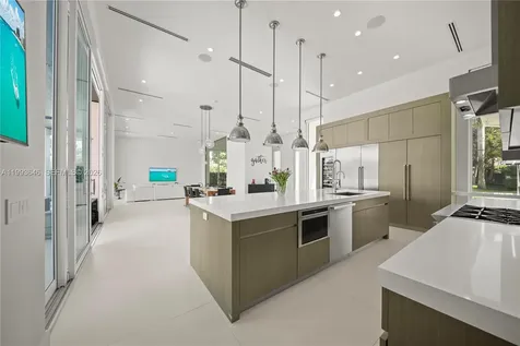 2815 NE 26th Place Fort Lauderdale FL 33306