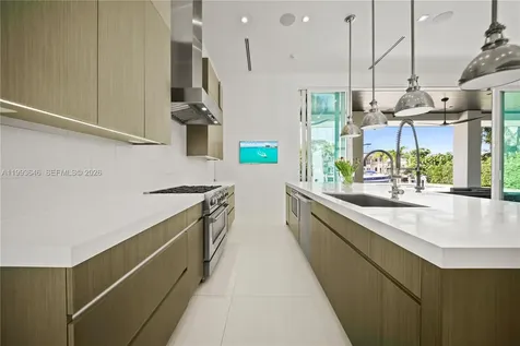 2815 NE 26th Place Fort Lauderdale FL 33306