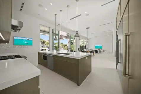 2815 NE 26th Place Fort Lauderdale FL 33306