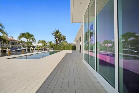 2815 NE 26th Place Fort Lauderdale FL 33306