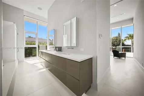 2815 NE 26th Place Fort Lauderdale FL 33306
