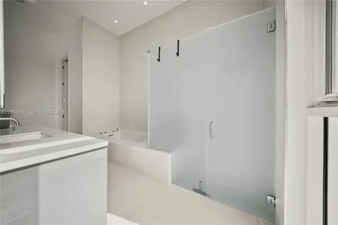2815 NE 26th Place Fort Lauderdale FL 33306