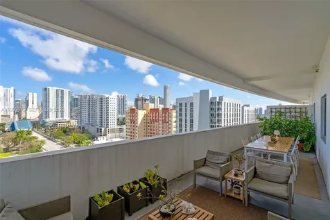 36 NW 6th Avenue Miami FL 33128