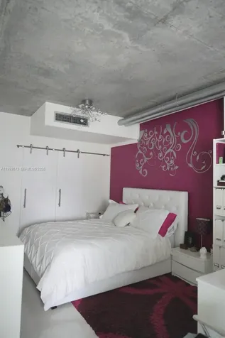 690 SW 1 Court Miami FL 33130