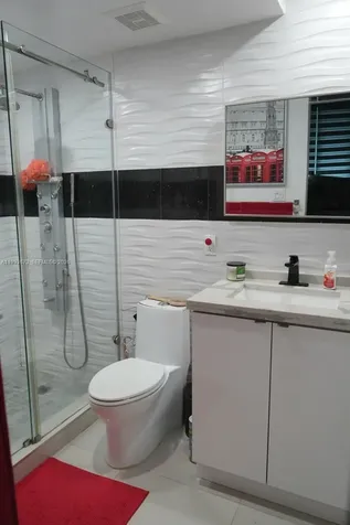 690 SW 1 Court Miami FL 33130