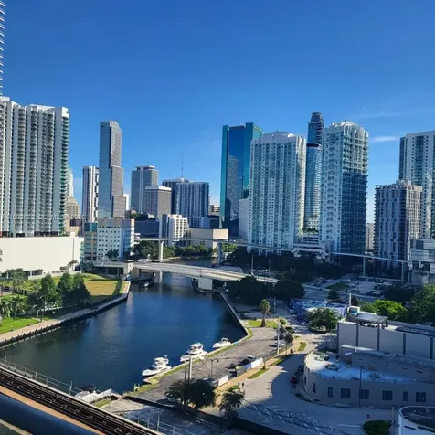 690 SW 1 Court Miami FL 33130