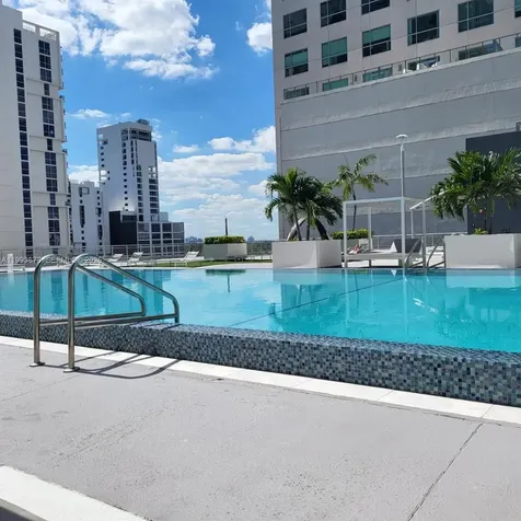 690 SW 1 Court Miami FL 33130