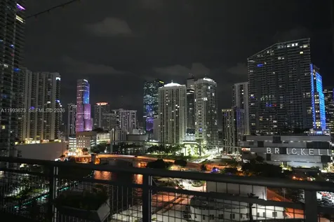690 SW 1 Court Miami FL 33130
