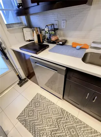 1335 15th Street Miami Beach FL 33139