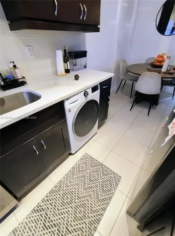 1335 15th Street Miami Beach FL 33139