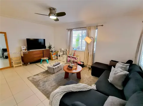 1335 15th Street Miami Beach FL 33139
