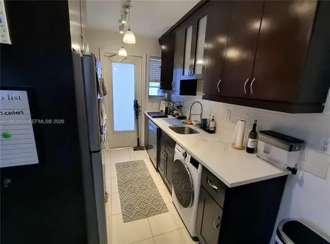1335 15th Street Miami Beach FL 33139