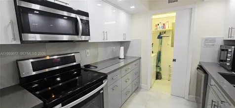 6917 Collins Avenue Miami Beach FL 33141