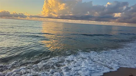 6917 Collins Avenue Miami Beach FL 33141