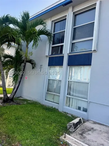 2071 NW 46th Avenue Lauderhill FL 33313