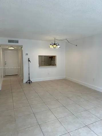 9360 Fontainebleau Boulevard Miami FL 33172