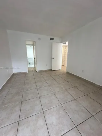 9360 Fontainebleau Boulevard Miami FL 33172