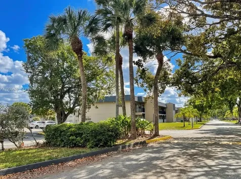 7900 S Colony Circle S Tamarac FL 33321