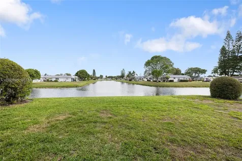 72 Monaco B Delray Beach FL 33446