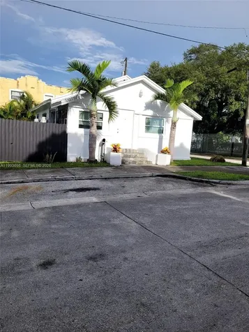 5720 NE Miami Place Miami FL 33137
