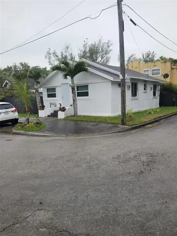 5720 NE Miami Place Miami FL 33137