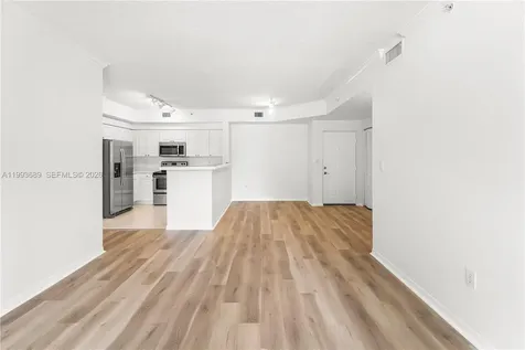 6851 SW 44th Street Miami FL 33155