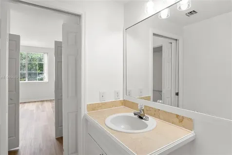 6851 SW 44th Street Miami FL 33155