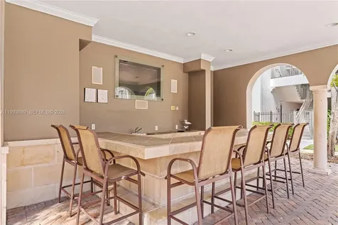 6851 SW 44th Street Miami FL 33155