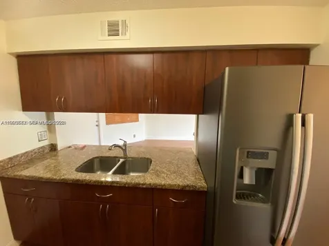 8713 SW 5th Street Pembroke Pines FL 33025