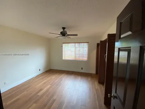 8713 SW 5th Street Pembroke Pines FL 33025