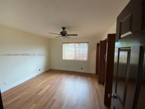 8713 SW 5th Street Pembroke Pines FL 33025