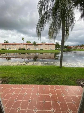 8713 SW 5th Street Pembroke Pines FL 33025
