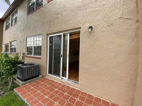 8713 SW 5th Street Pembroke Pines FL 33025