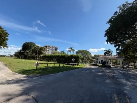1100 Saint Charles Place Pembroke Pines FL 33026