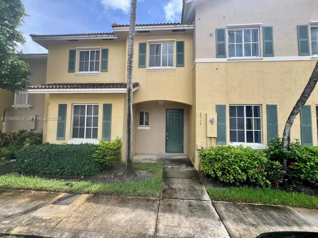 1934 SW 60th Avenue North Lauderdale FL 33068