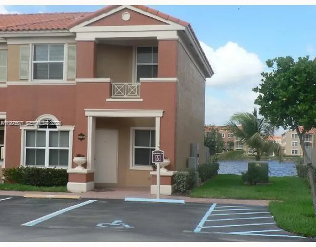 11617 NW 62nd Terrace Doral FL 33178