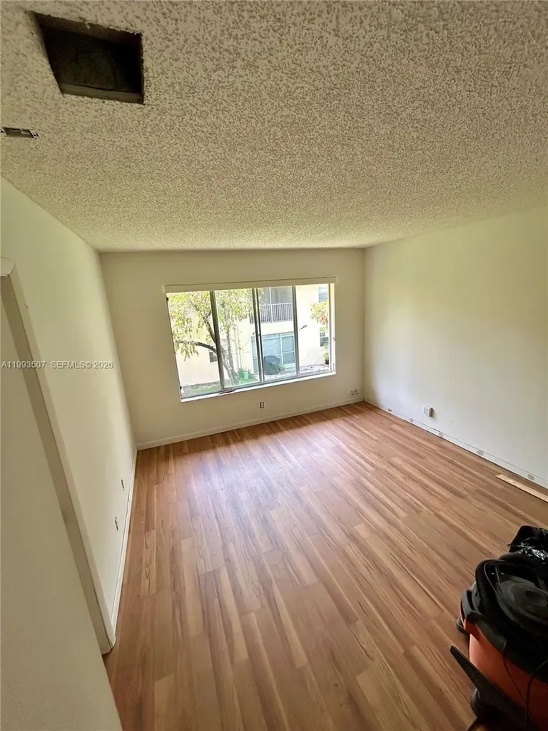 3282 NW 102nd Terrace Coral Springs FL 33065