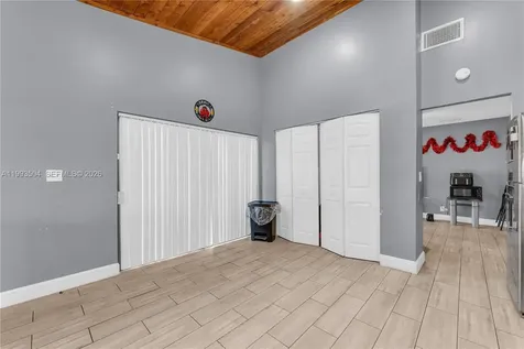 5701 NW 54th Way Tamarac FL 33319