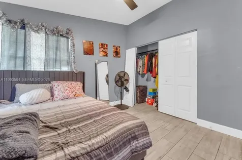 5701 NW 54th Way Tamarac FL 33319